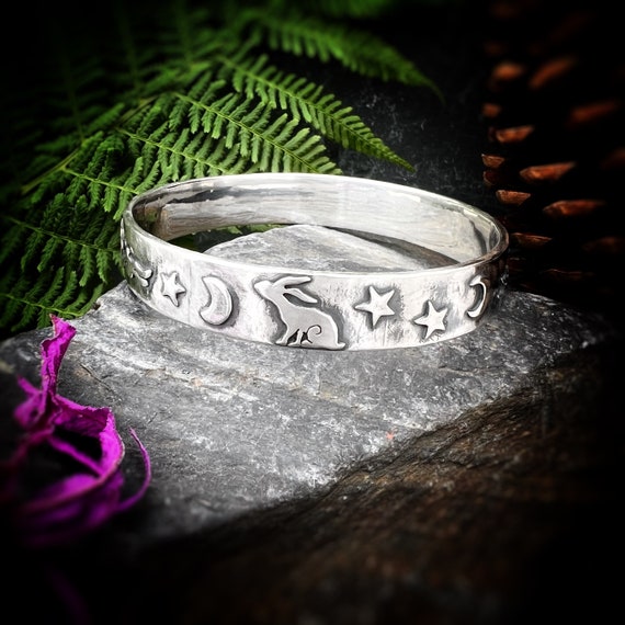 Hare bracelet deals