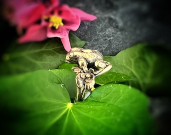 Kröte Ring, Kröte, Frosch auf seinem Seerosenblatt - Ring aus Bronze