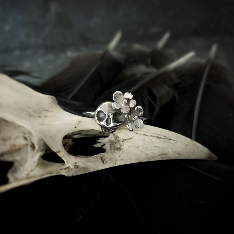 Sterling Silver Skull Ring, handmade silver skull with Flowers, Muertos skull ring, day of the dead jewellery, skull jewelry image 1