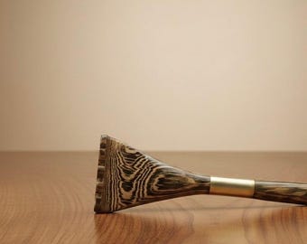 Rascador de espalda de madera de wengué – Herramienta de masaje corporal de latón con mango largo
