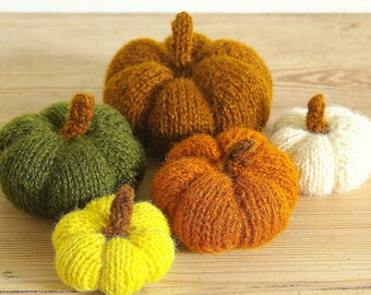 Knitted pumpkins brown white green Thanksgiving Halloween fall.Pumpkin knitted.Home decor.Hand knit.Set of 5.Small Mini pumpkins.Table decor