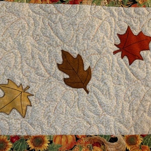 Special Turkey Quilted Table Runner NCU0NNT1881