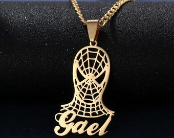 Colgante personalizado con el nombre de Spider-Man: collar chapado en oro de 18 quilates con efecto helado
