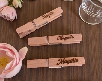 Marque place mariage personnalisé – Pince à linge bois gravée – Marque place invités mariage – Décoration table mariage