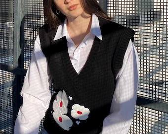 Chaleco de punto floral negro hecho a mano, camiseta sin mangas con cuello en V y estampado de margaritas