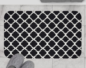 Czarno-biała mata łazienkowa z marokańską kratką | Geometryczny dywanik łazienkowy