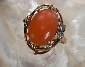 Vintage 14K Yellow Gold Angel Skin Coral and Diamond Ring size 8.25
