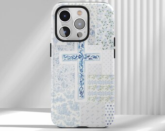 Custodia cristiana Coquette, patchwork blu toile e croce floreale, regalo religioso per iPhone 17 16 15 14 13 12 Air Pro Max Samsung S25 S24 S22 Ultra