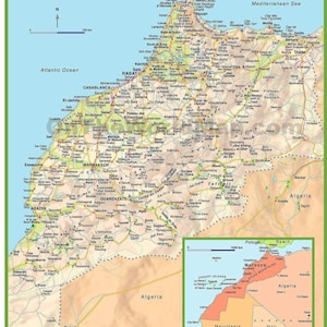 Peut inclure: Une carte détaillée du Maroc et des environs, comprenant l'océan Atlantique et la mer Méditerranée. La carte présente des villes comme Casablanca, Marrakech et Agadir, avec une petite carte encadrée montrant les îles Canaries. La carte est dans des tons de vert, de beige et de bleu.