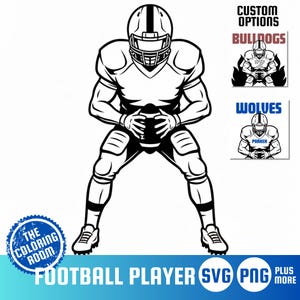 Op de afbeelding: Zwart-wit illustratie van een American football speler in een houding, met een football. De afbeelding bevat de tekst "Football Player SVG PNG" en "The Coloring Room". Extra afbeeldingen tonen "Bulldogs" en "Wolves" team opties.