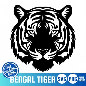 Op de afbeelding: Zwart-wit afbeelding van de kop van een Bengaalse tijger. Het gezicht van de tijger is gecentreerd, met gedetailleerde strepen en gelaatstrekken. De afbeelding bevat de tekst "BENGAL TIGER" en "SVG PNG" met een logo "THE COLORING ROOM".