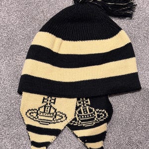 Vivienne Westwood 90s Logo Knit CAPVivienne Westwood 90s Orb Logo