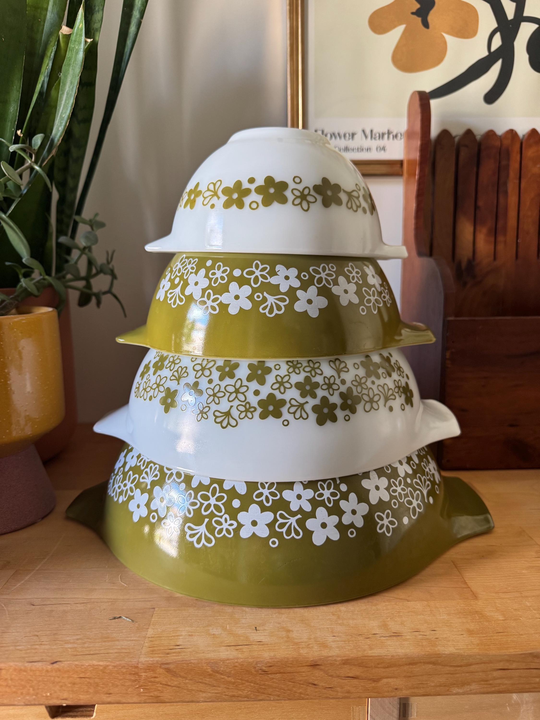 Vintage Pyrex Spring Blossom, Crazy Daisy Cinderella Mixing Bowl