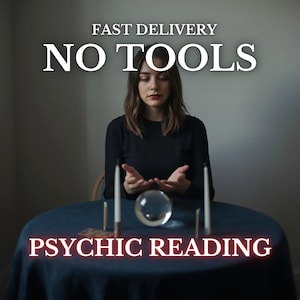 Pode incluir: Uma mulher de top preto senta-se numa mesa com uma bola de cristal e velas. O texto "FAST DELIVERY" e "NO TOOLS" está no topo, com "PSYCHIC READING" na parte inferior.