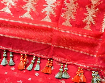 Scarlet Blossom Elegance - 84 Count Half-Silk Red Dhakai Jamdani with Floral Motifs