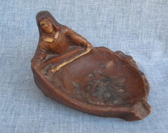 Vintage Syroco Wood Ashtray Figural Pilgrim Boat Colonial Decor