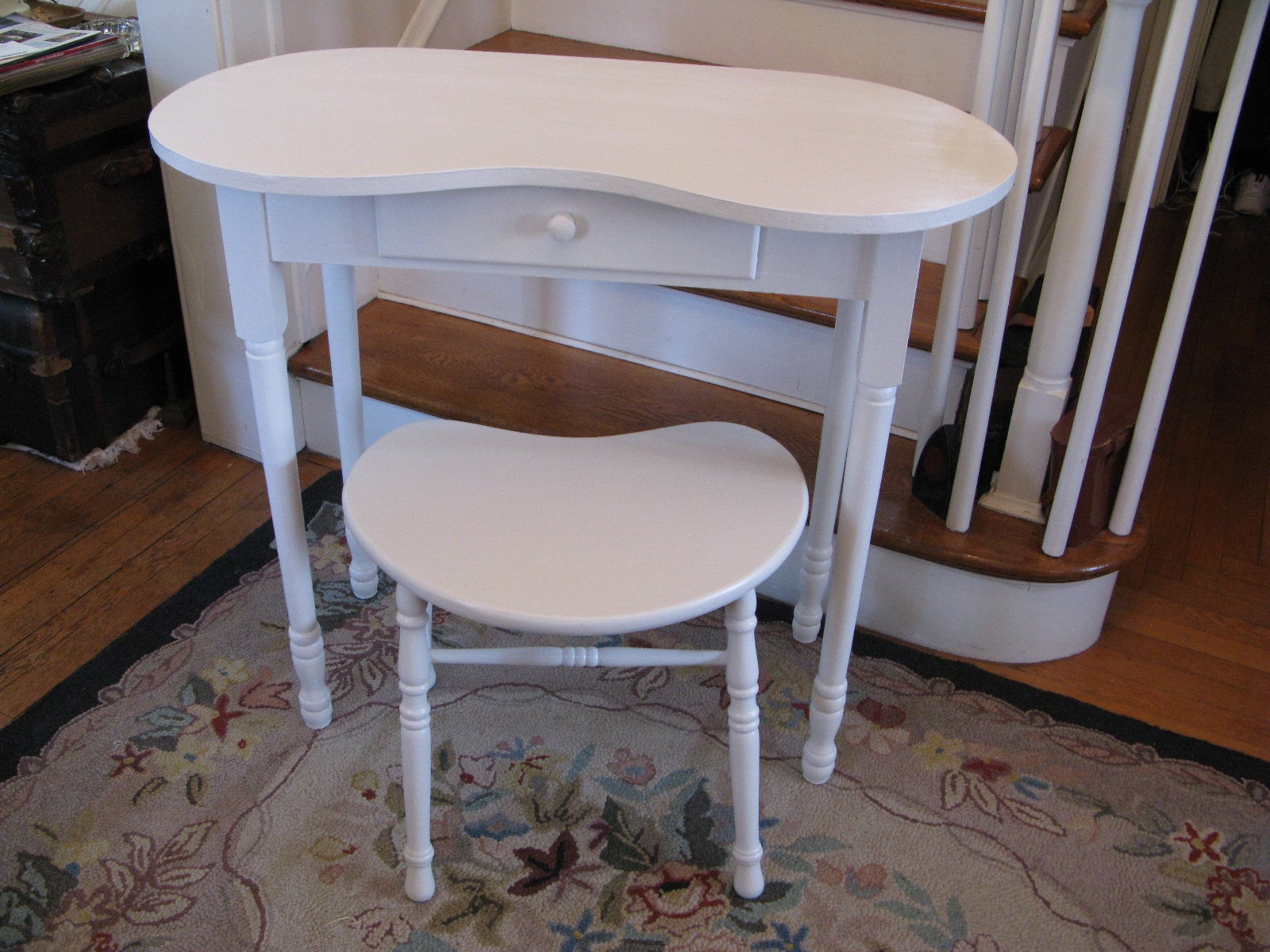 Antique kidney shaped vanity deals