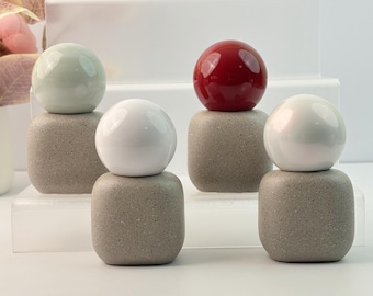 Textured Concrete Glass Cosmetic Dropper Bottle Refillable Serum Skincare Bottle Unique Beauty Container Crafted for Eco-Conscious Consumers
