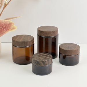 Amberkleurige glazen zalfpotjes met plastic houten doppen, hervulbare cosmetische container voor body butter, huidverzorgingsverpakking, doe-het-zelf beautymerken