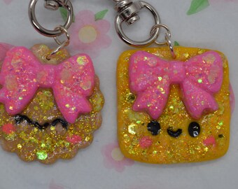 cheese and cracker charm duo
