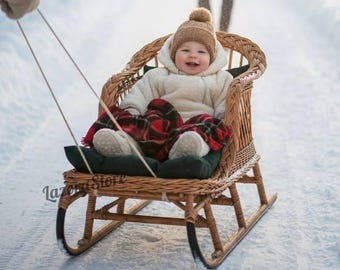 Trineo de ratán para bebé: mecedora de mimbre hecha a mano, decoración bohemia para habitación infantil, accesorio de caña natural para bebé, muebles vintage para niños pequeños