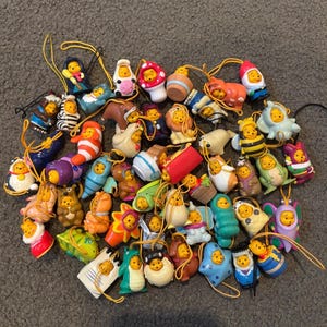 Peek-A-Pooh Winnie the Pooh collections Phone charms [PROMO - Buy 3 or more in one order and get a free Peek-A-Pooh Chocolate Charm]
