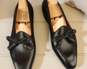 Mocasines negros para hombre hechos a mano en piel flor