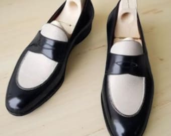 Mocasines de piel de becerro bicolor hechos a mano para hombre / Mocasines de vestir en blanco y negro