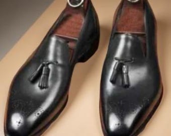 Mocasines de cuero negro con borlas para hombre hechos a mano / Mocasines de vestir de cuero flor
