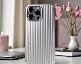 Telefoonhoesje in titaniumlook voor iPhone 16 15 14 13 Pro Max Lichtgewicht plastic harde hoes Schokbestendig geribbeld ontwerp