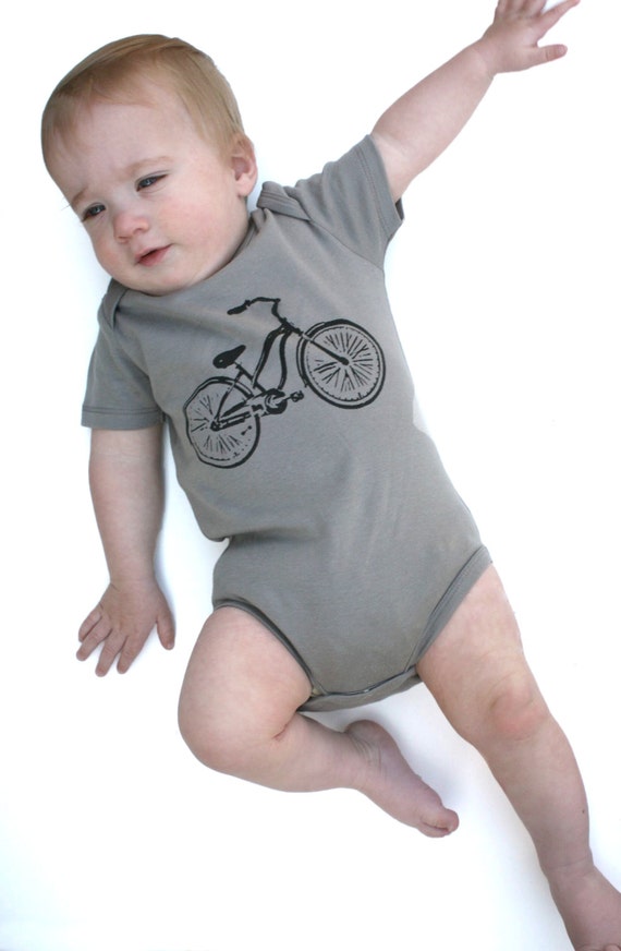 Ecofriendly clothes curated by Veggie Mama on Etsy