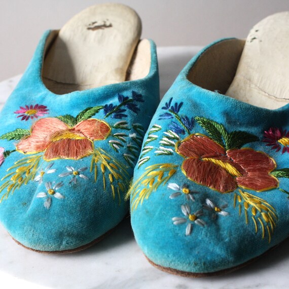 teal velvet shoes