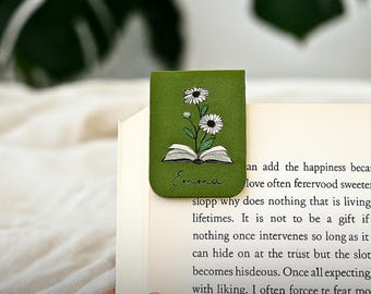 Custom Name Bookmark with Birth Flower, Personalized Magnetic Bookmark, Birthday Gift for Book Lovers, Custom Leather Birth Flower Bookmark