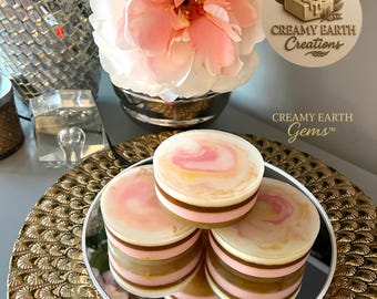 Gemme Yoni™ | Savon Yoni Camomille & Calendula | Barre Féminine Naturelle| Barre Yoni aux herbes | Équilibre du pH | Contrôle des odeurs | Grand savon rond fait main