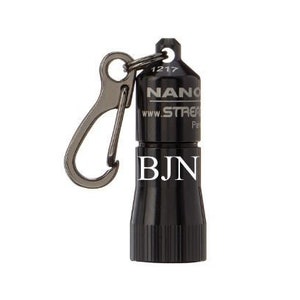Streamlight Nano Custom Keychain LED Flashlight 10Lms - Engraved Groomsmen Gift - Custom Father&#39;s Day Gift - Gift for Him - Flashlight