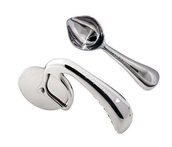 Cuillère à crème glacée personnalisée Midnight Slice et Midnight Scoop avec  coffret cadeau Pizza Slicer Cadeau personnalisé Cadeau de pendaison de  crémaillère Cadeau de mariage -  Canada