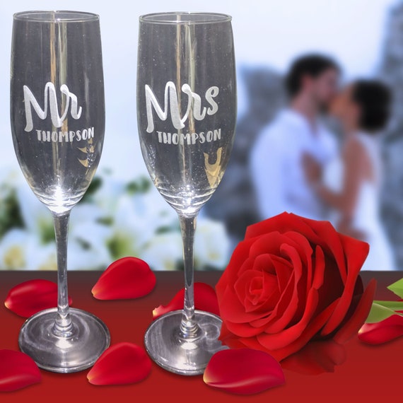 Set Regalo Matrimonio - Due Flauti Per Champagne MR & MRS Personalizzati (Cristallo Trasparente)