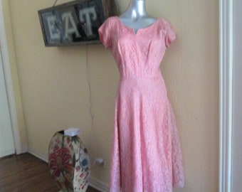 Vintage 50s Lace Dress Pink Flattering Tea Time Fashions M L