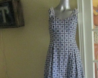 Vintage 70s Wiggle Sun Dress Navy White