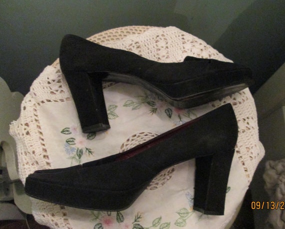 Vintage Joan Helpern Suede Pumps Joan David Italy - image 6