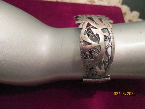 Vintage 60s Silver Filigree Bangle Bracelet Gorge… - image 3