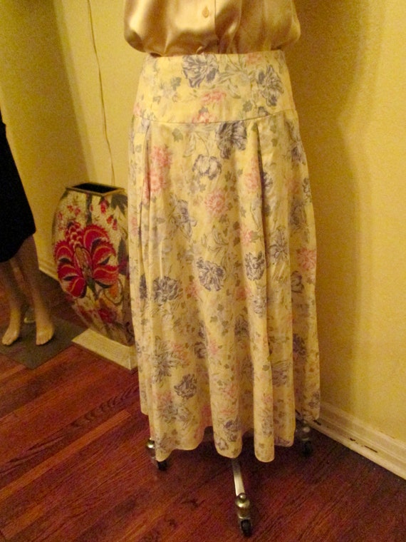 Vintage Floral Laura Ashley Halterneck Pleated Skirt Dress 10