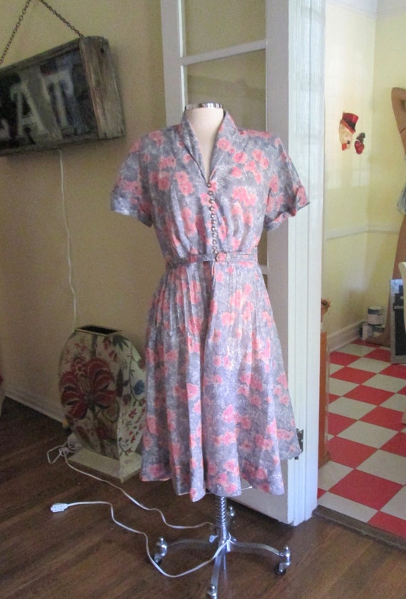 40s Floral Dress Belted Gray Pink CUTE