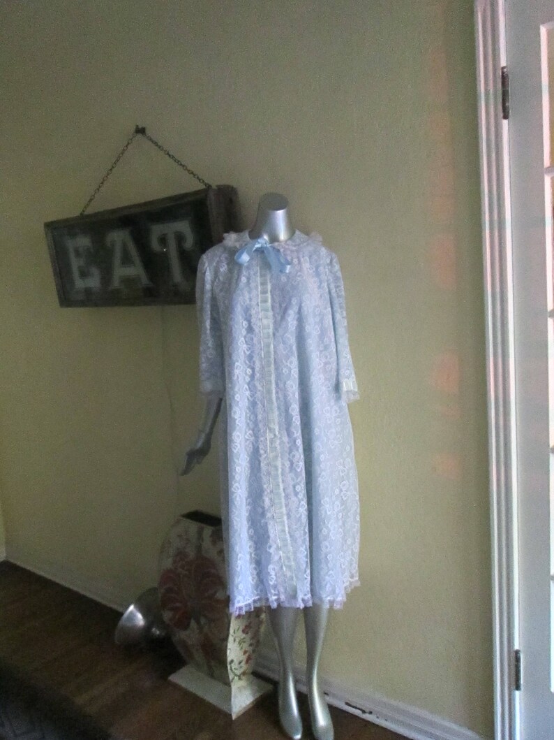 Vintage Large XL Blue Lace Robe Odette Barsa 60s Light Blue Lace Women Robe
