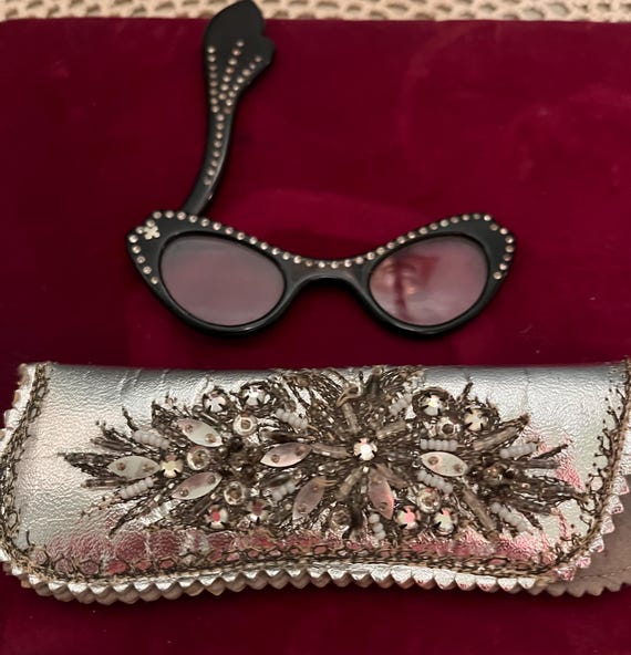 Mid Century Cat Eye Lorgnette Opera Glasses - image 8