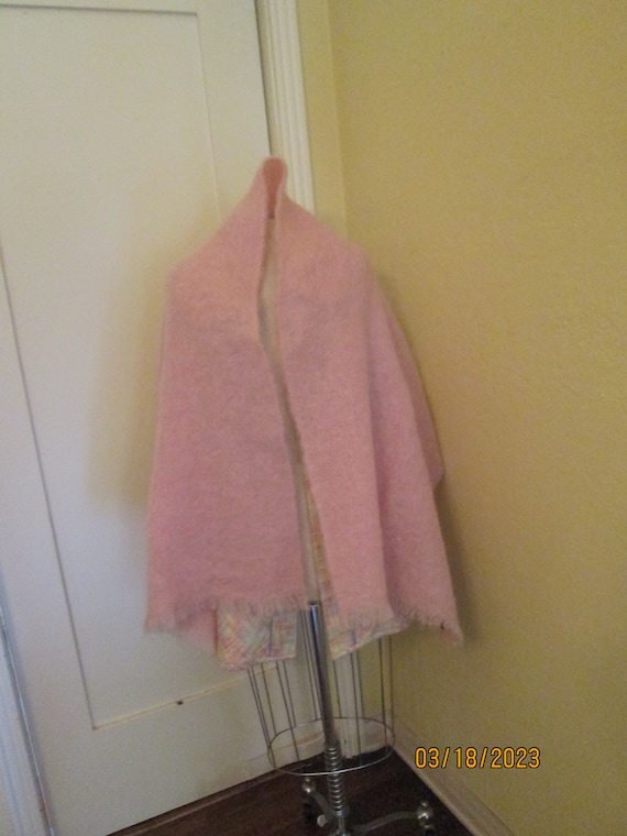 Vintage Donegal Handwoven Pink Mohair Shawl Irelan