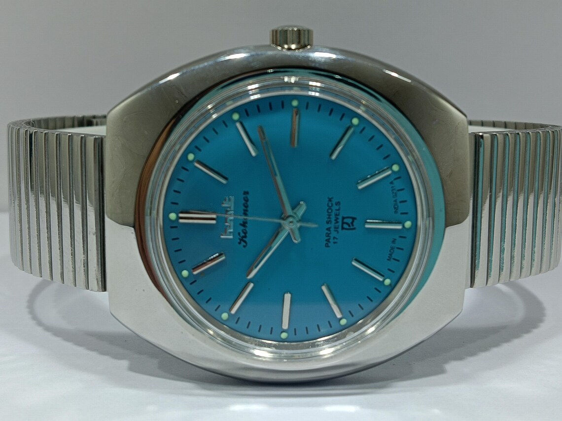 Vintage Hmt Kohinoor Mechanical Winding Para Shock 17 Jewels Sky Blue Dial Watch, foto 1 de 5