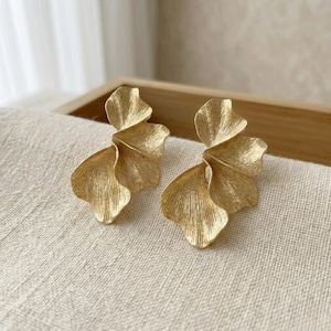 Chunky Gold Flower Stud Earrings for Women, 18K Gold Plated Leaf Drop Statement Earrings, Bold Floral Dangle Jewelry Gift