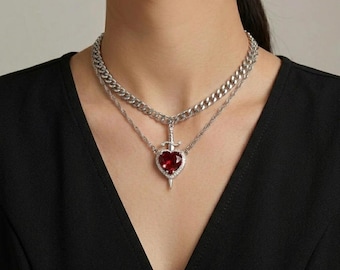 Creative Heart & Sword Couple Necklace–Stylish Collarbone Chain Pendant,Trendy Fashion Jewelry for Women Couples Romantic Gift