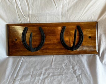 Handmade Wooden Horseshoe Coat Rack: Rustic Hat Hanger